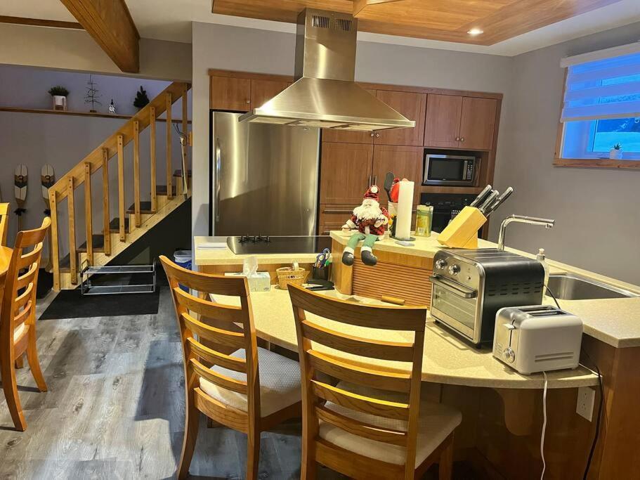 Appartement Mont Edouard, Hebergement Paisible A La Montagne L'Anse-Saint-Jean Bagian luar foto