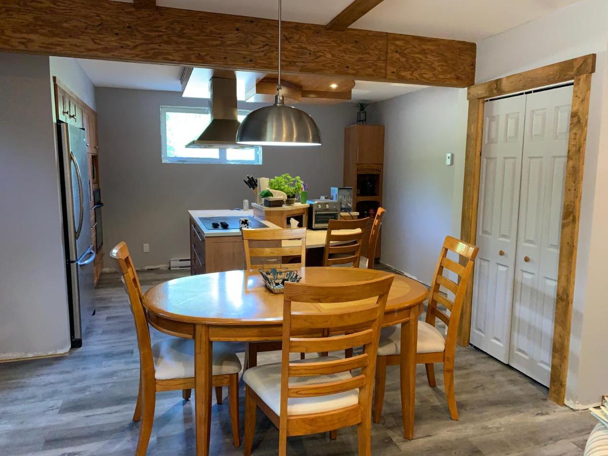 Appartement Mont Edouard, Hebergement Paisible A La Montagne L'Anse-Saint-Jean Bagian luar foto